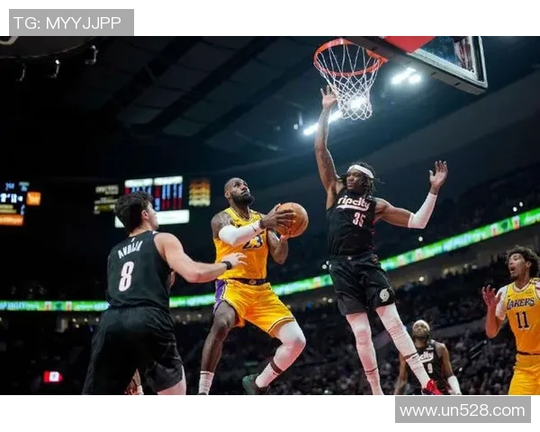 2020年NBA季后赛湖人对决开拓者精彩回顾与赛后分析 2020年NBA季后赛湖人对决开拓者精彩回顾与赛后分析