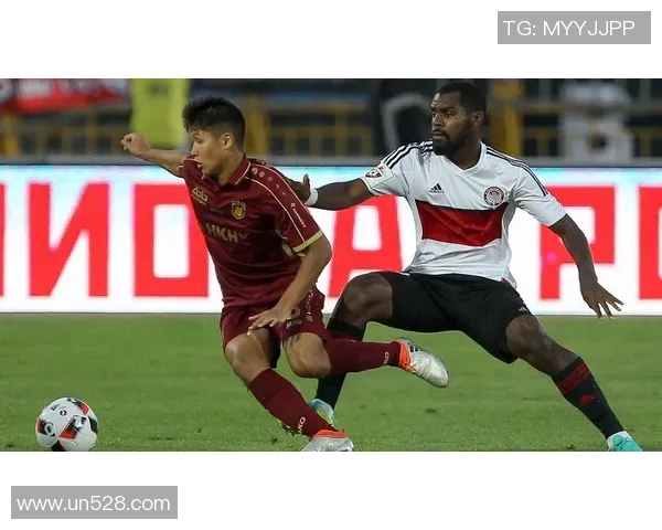 七月一日西班牙与俄罗斯精彩对决重播回顾与分析