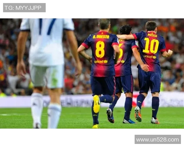 邦加与萨基列斯B队的激烈对决揭示了足球战术的深度与魅力 邦加与萨基列斯B队的激烈对决揭示了足球战术的深度与魅力