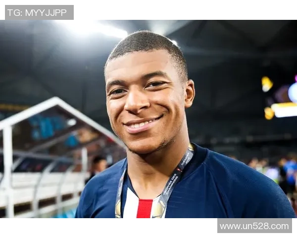 法媒：法国队内有人质疑姆巴佩伤情，称这是“交际性受伤”